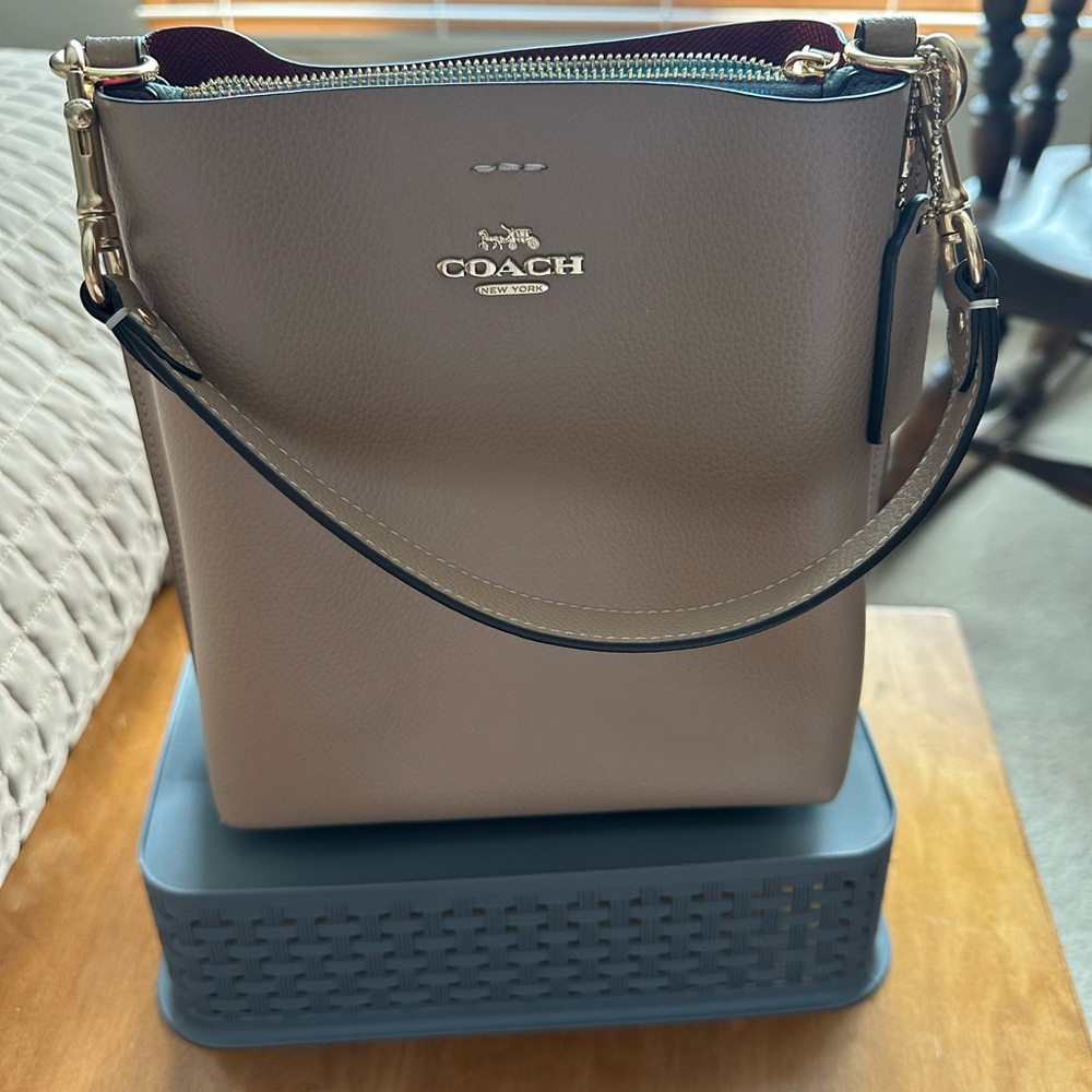 Coach Small Town Bucket Bag Tan Leather